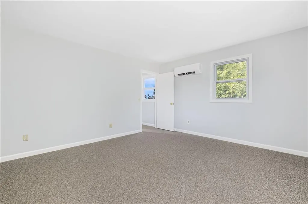 42 44 Meadowview Terrace Westerly RI 02891