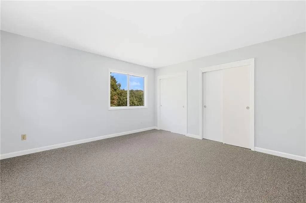 42 44 Meadowview Terrace Westerly RI 02891