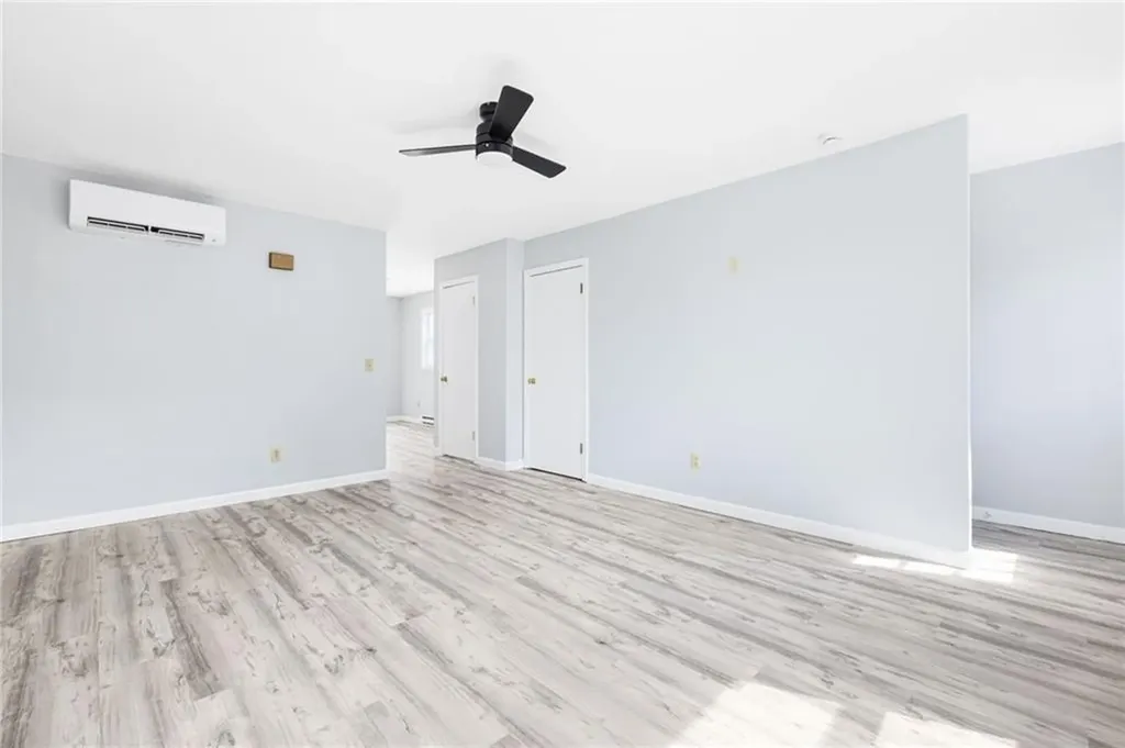 42 44 Meadowview Terrace Westerly RI 02891