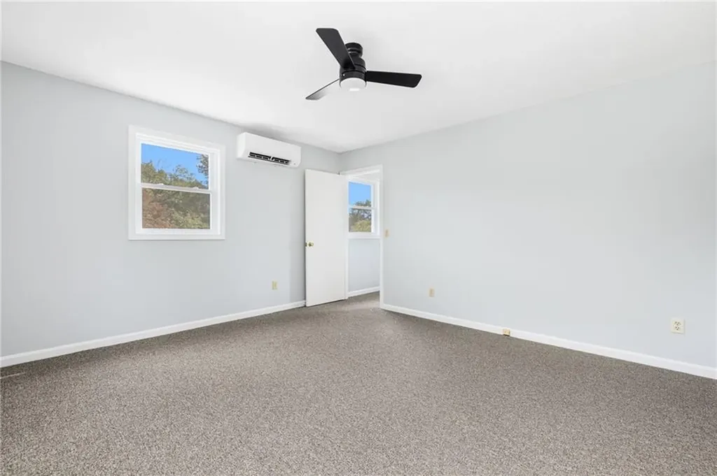 42 44 Meadowview Terrace Westerly RI 02891