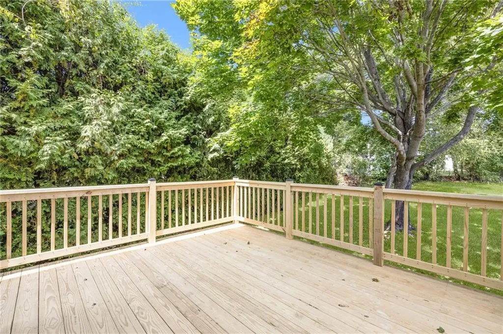 42 44 Meadowview Terrace Westerly RI 02891