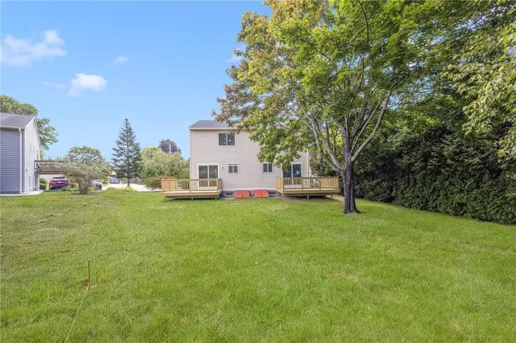 42 44 Meadowview Terrace Westerly RI 02891