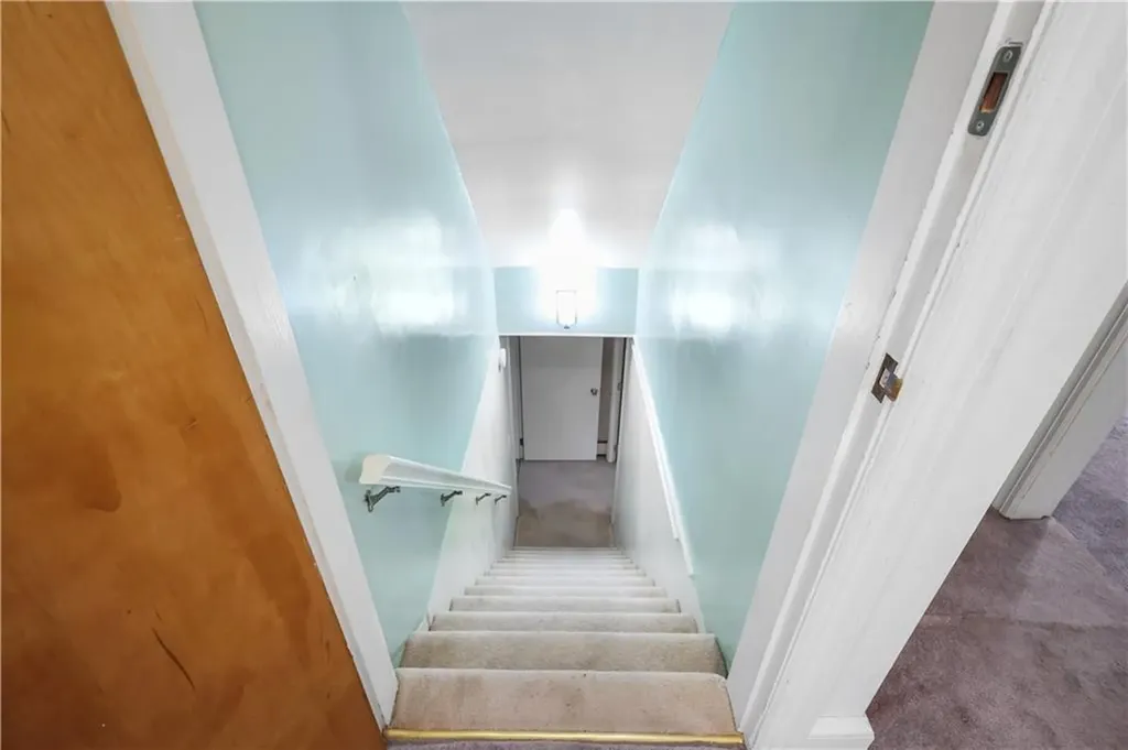 132 Bakers Creek Road Warwick RI 02886