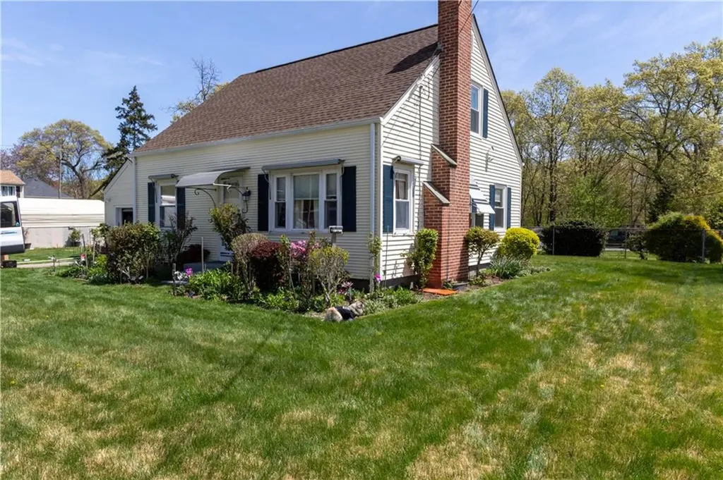 132 Bakers Creek Road Warwick RI 02886