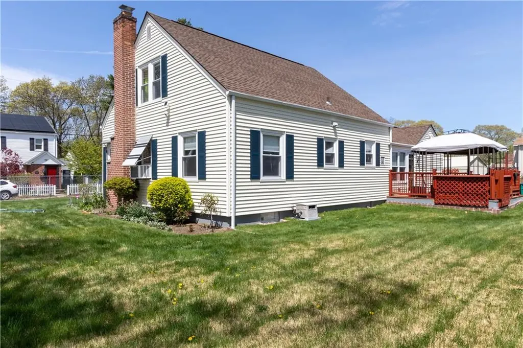 132 Bakers Creek Road Warwick RI 02886