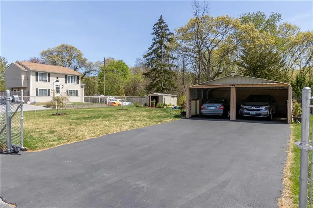 132 Bakers Creek Road Warwick RI 02886