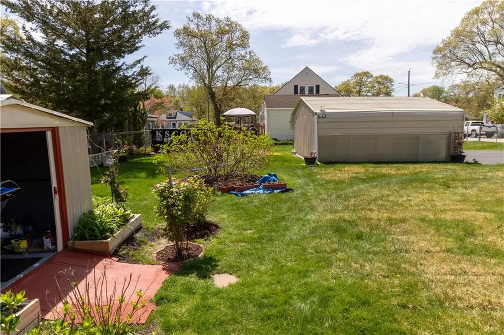 132 Bakers Creek Road Warwick RI 02886