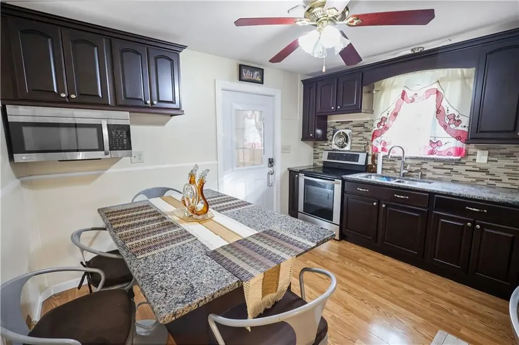 132 Bakers Creek Road Warwick RI 02886