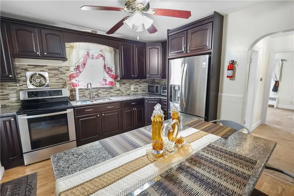 132 Bakers Creek Road Warwick RI 02886