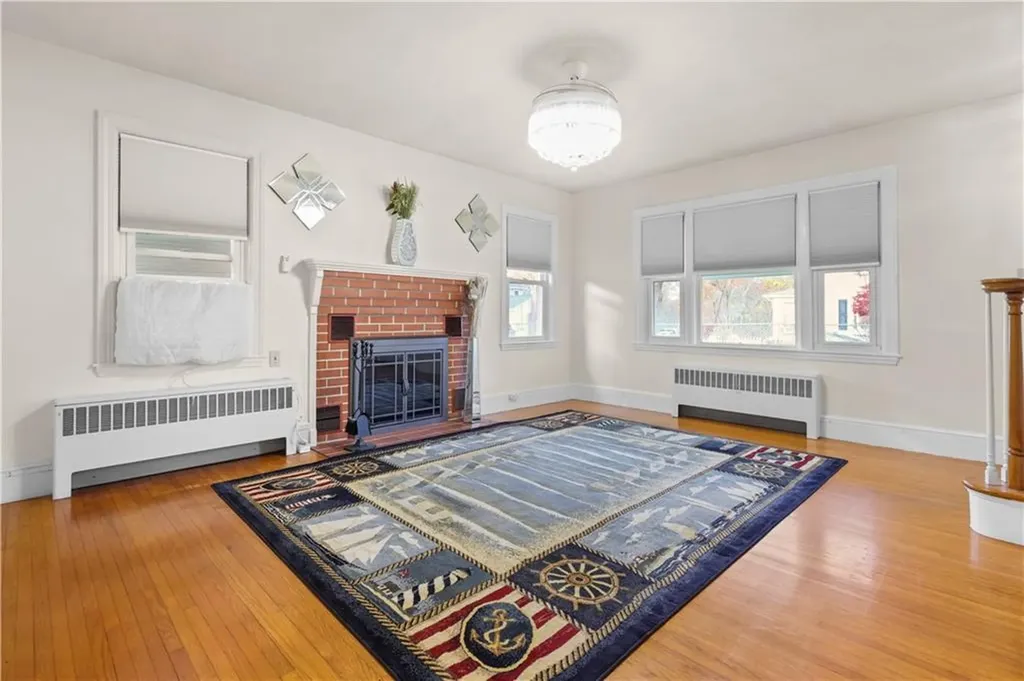 132 Bakers Creek Road Warwick RI 02886