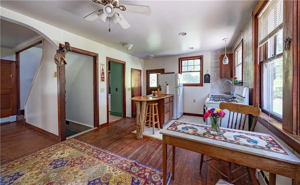 8 Boswell Trail Foster RI 02825