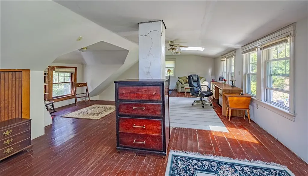 8 Boswell Trail Foster RI 02825