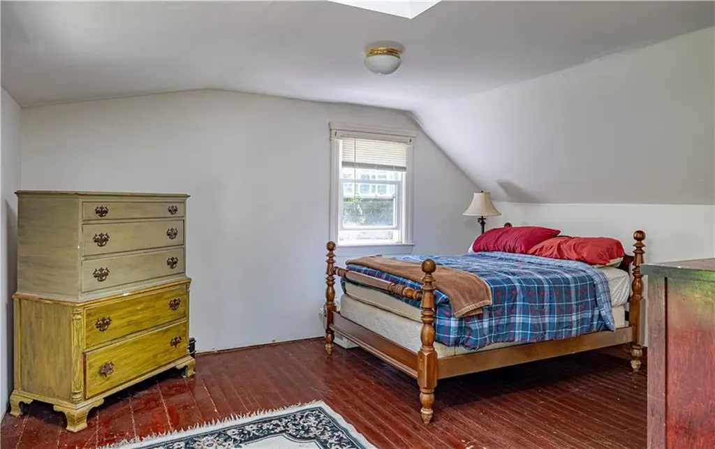 8 Boswell Trail Foster RI 02825