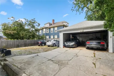 841 843 Smith Street Providence RI 02908