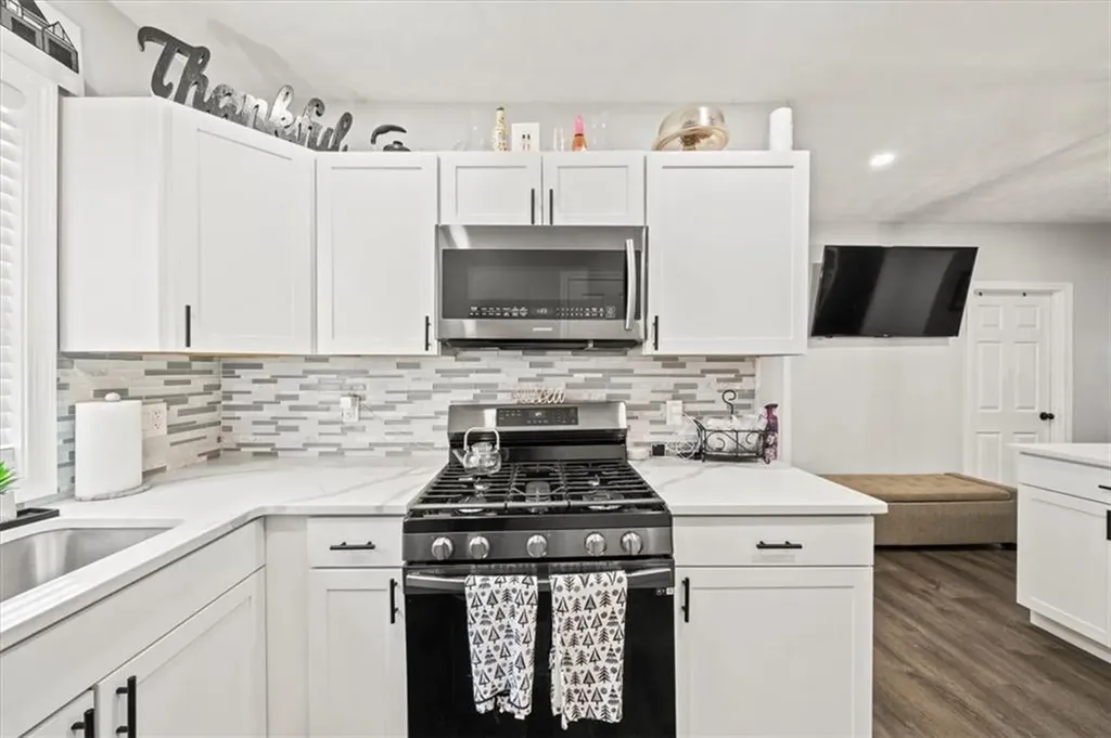 70 Warren Avenue Pawtucket RI 02860