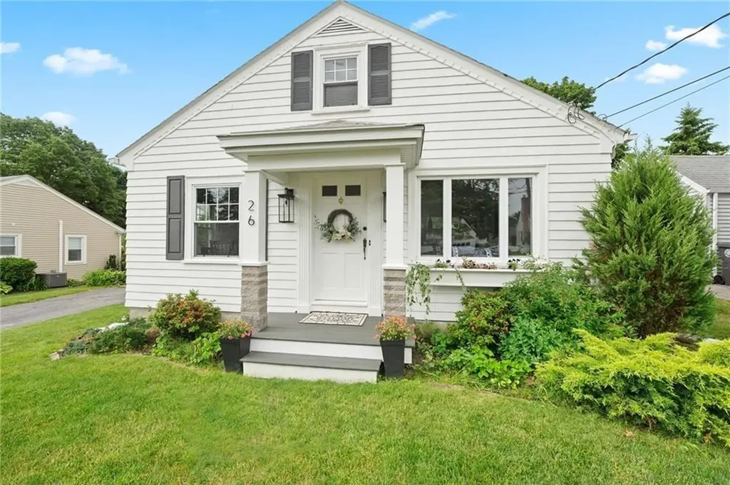 26 Coulters Road Cranston RI 02920