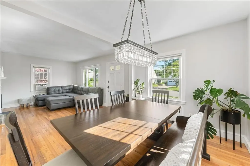 26 Coulters Road Cranston RI 02920