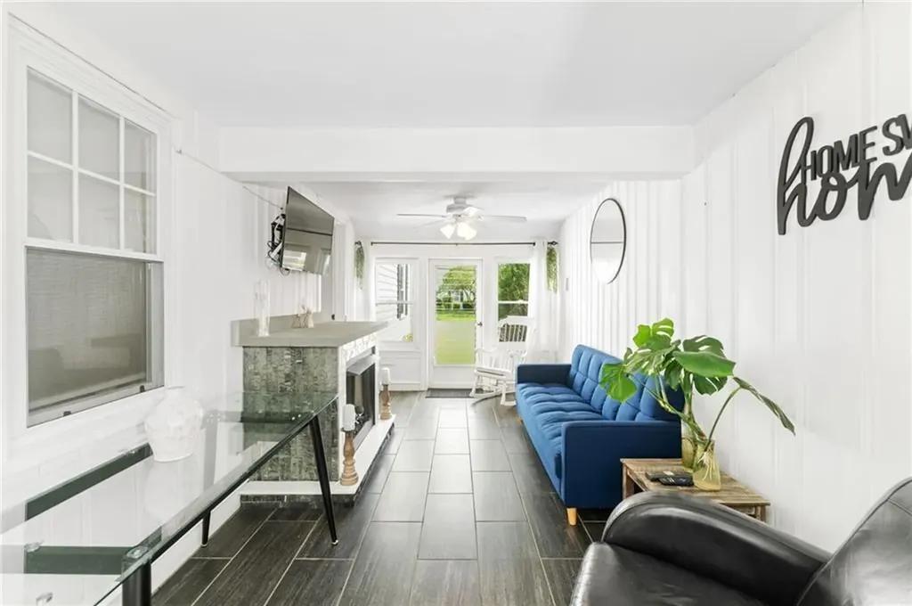 26 Coulters Road Cranston RI 02920