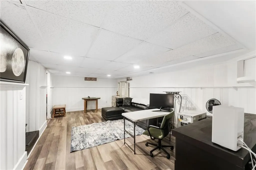 26 Coulters Road Cranston RI 02920