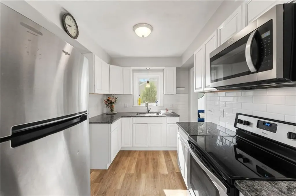 26 Coulters Road Cranston RI 02920