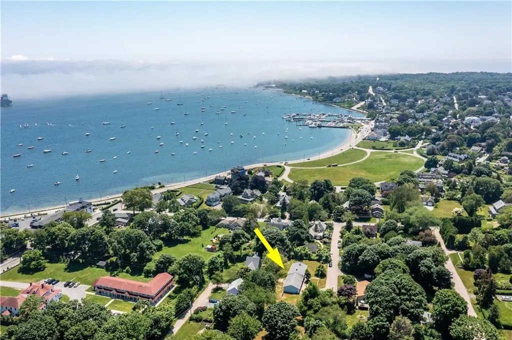 16 Pennsylvania Avenue Jamestown RI 02835