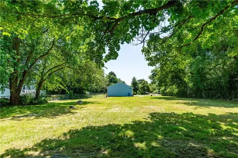 16 Pennsylvania Avenue Jamestown RI 02835