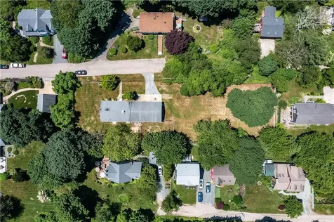 16 Pennsylvania Avenue Jamestown RI 02835