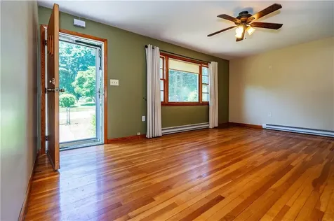 16 Pennsylvania Avenue Jamestown RI 02835