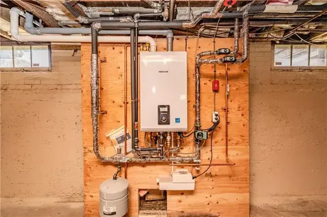 17 Marden Street Cranston RI 02910