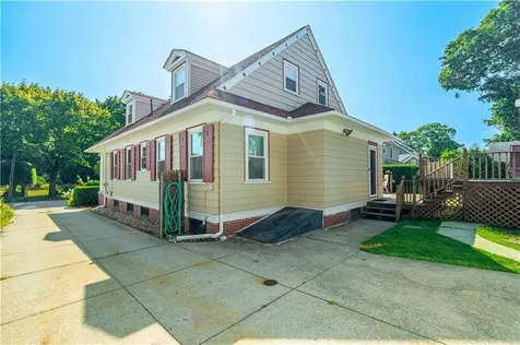 17 Marden Street Cranston RI 02910