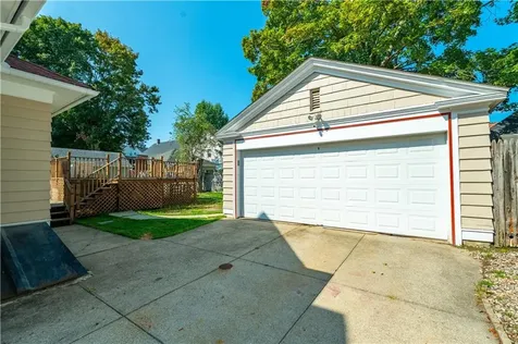 17 Marden Street Cranston RI 02910