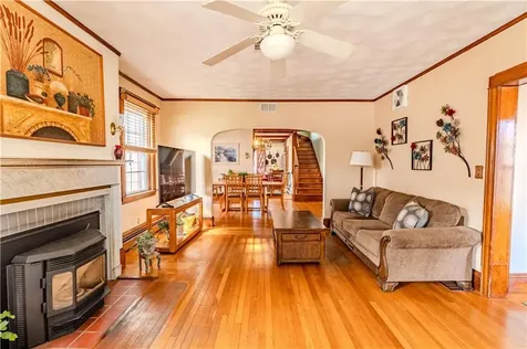 17 Marden Street Cranston RI 02910