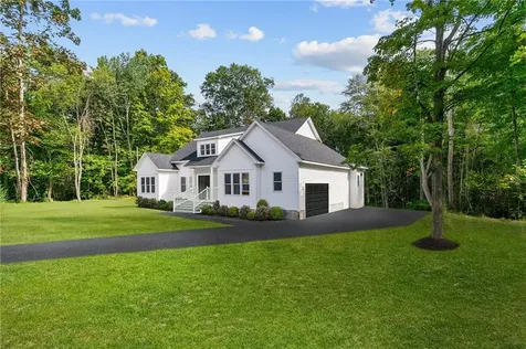 261 Quaker Lane Scituate RI 02857