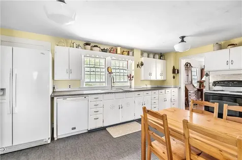 8 S Taylors Lane South Lane Little Compton RI 02837