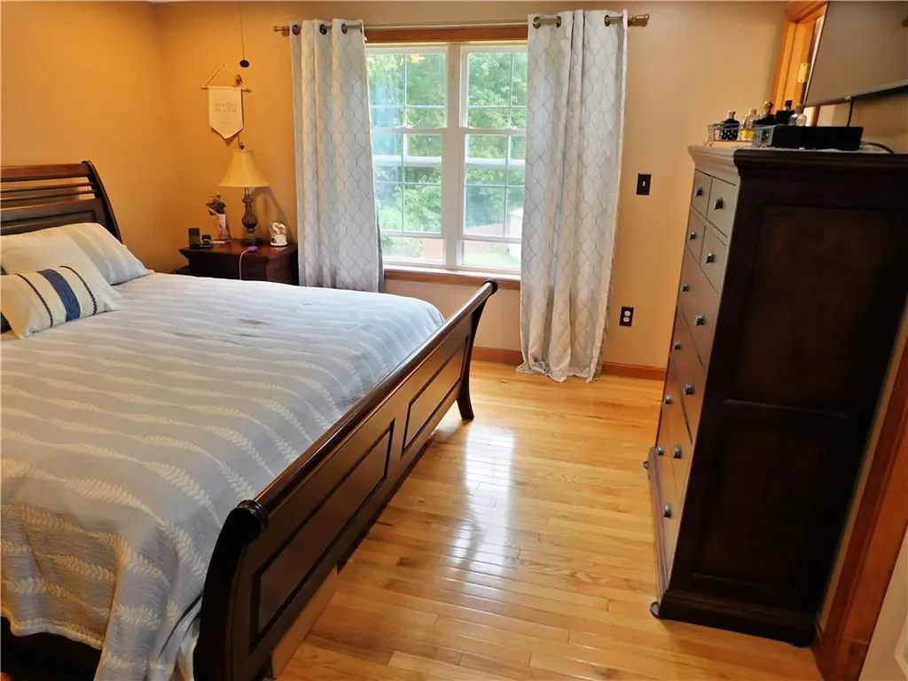 27 Nardolillo Street Johnston RI 02919
