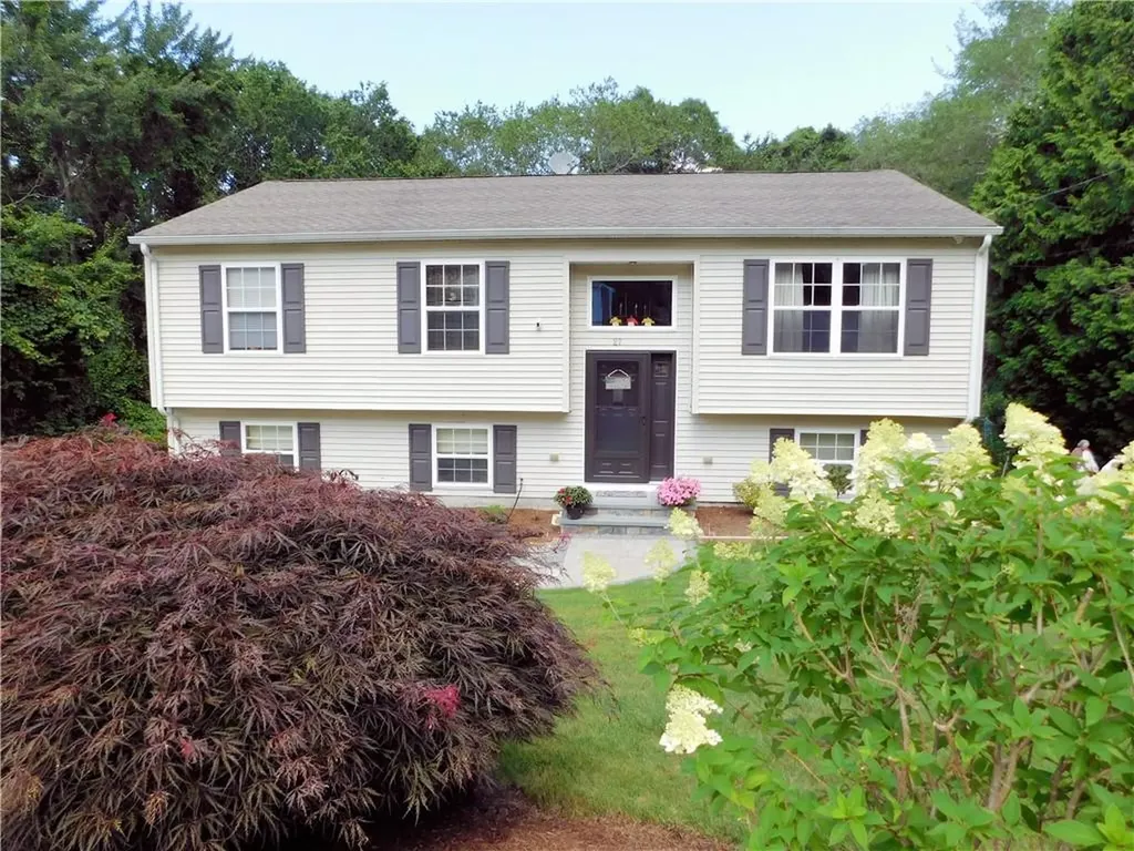 27 Nardolillo Street Johnston RI 02919
