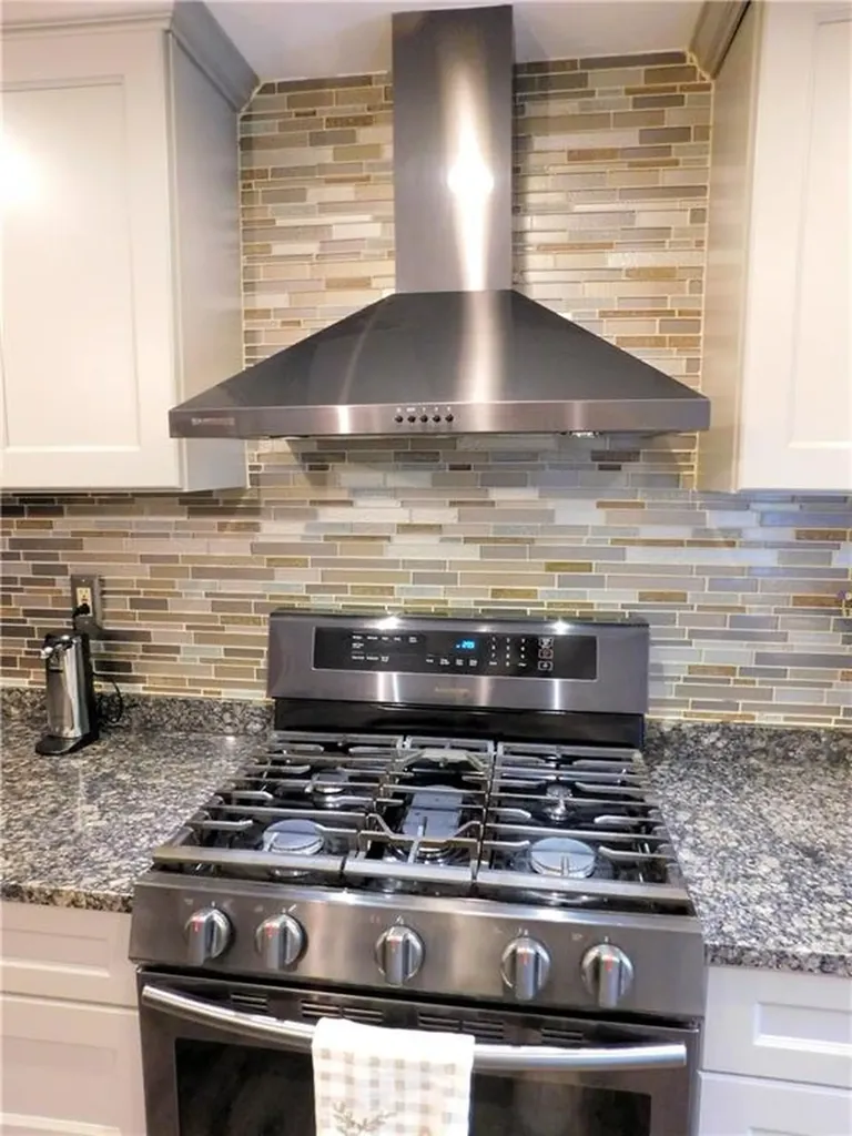 27 Nardolillo Street Johnston RI 02919