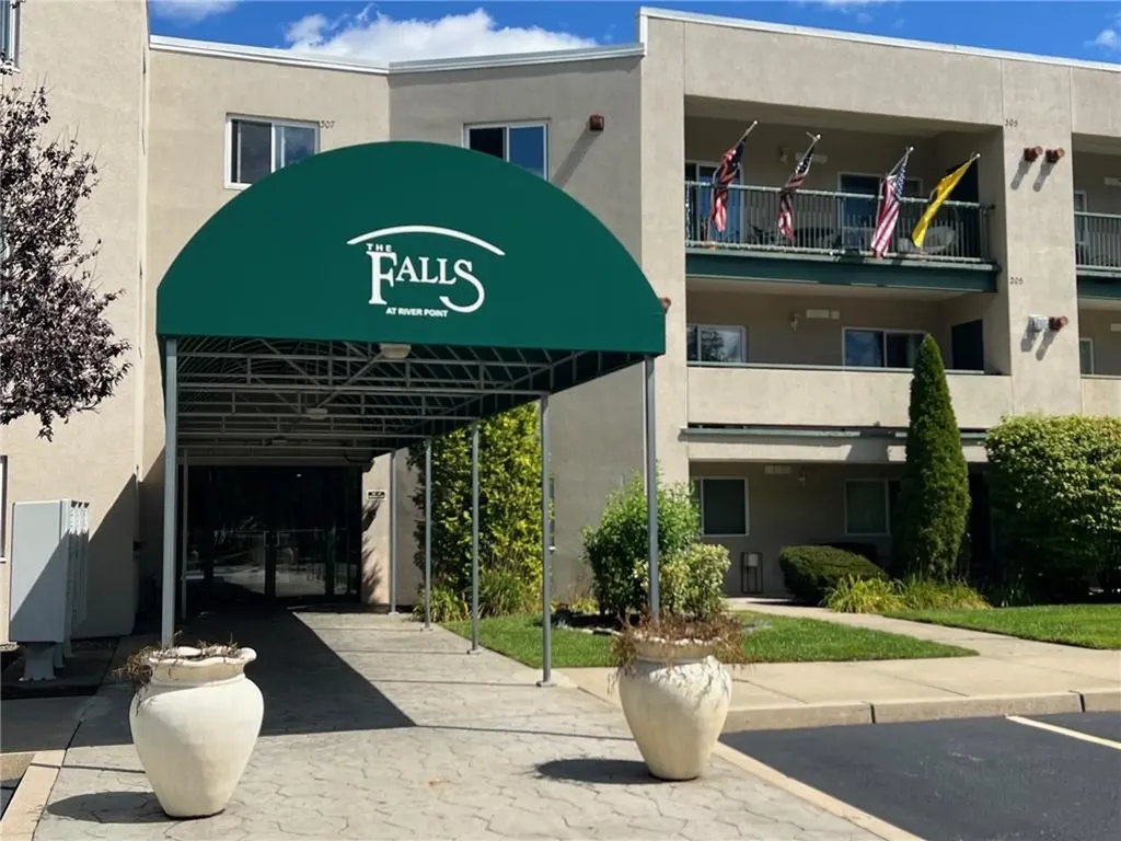 25 Devereux Street Providence RI 02909