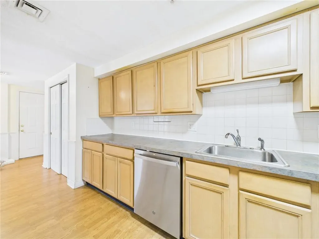 25 Devereux Street Providence RI 02909