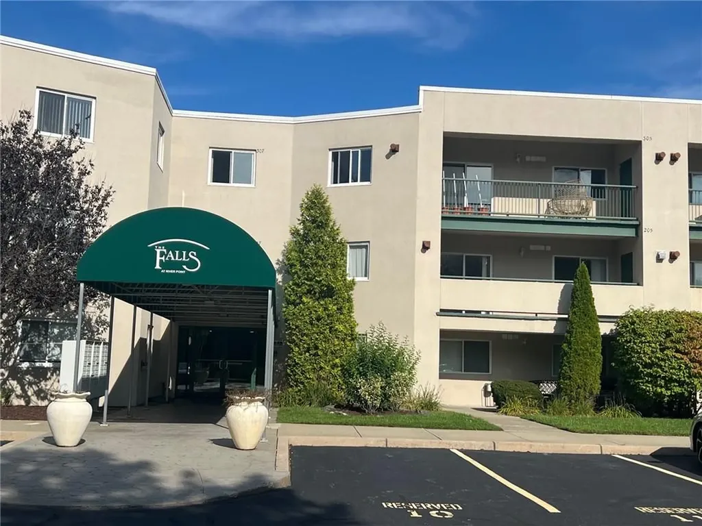 25 Devereux Street Providence RI 02909