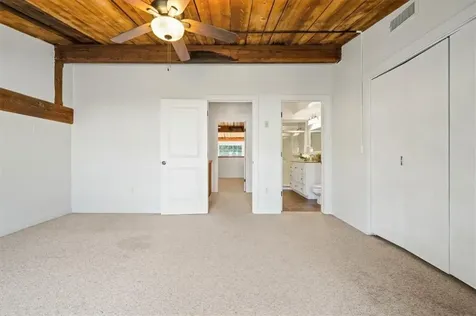 40 Web Avenue North Kingstown RI 02852