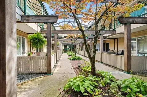 40 Web Avenue North Kingstown RI 02852