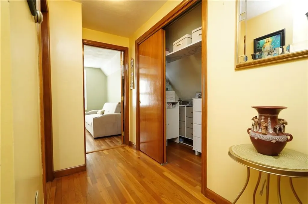 88 Manomet Street Providence RI 02909