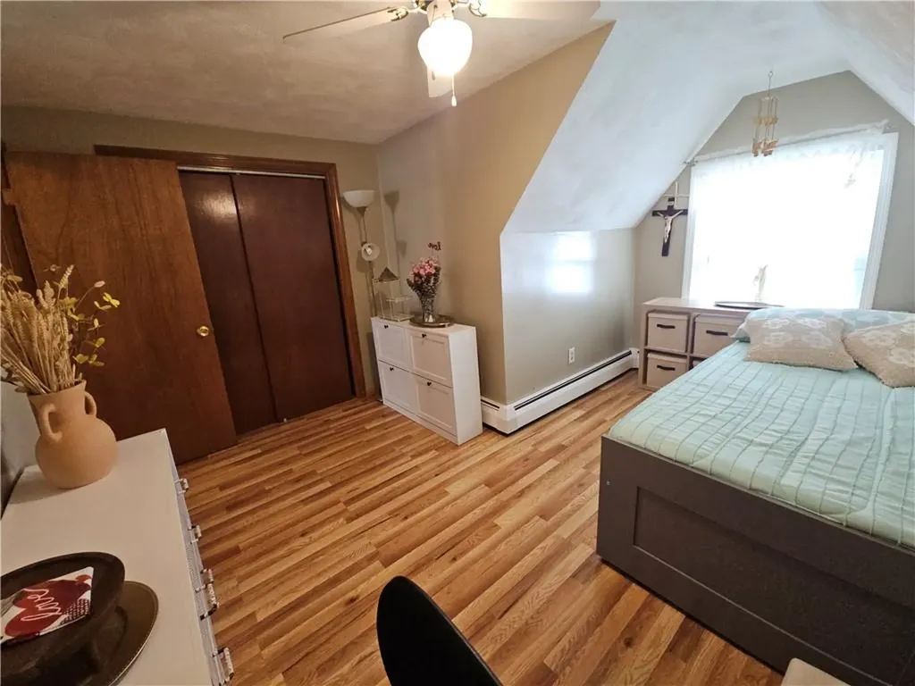 88 Manomet Street Providence RI 02909