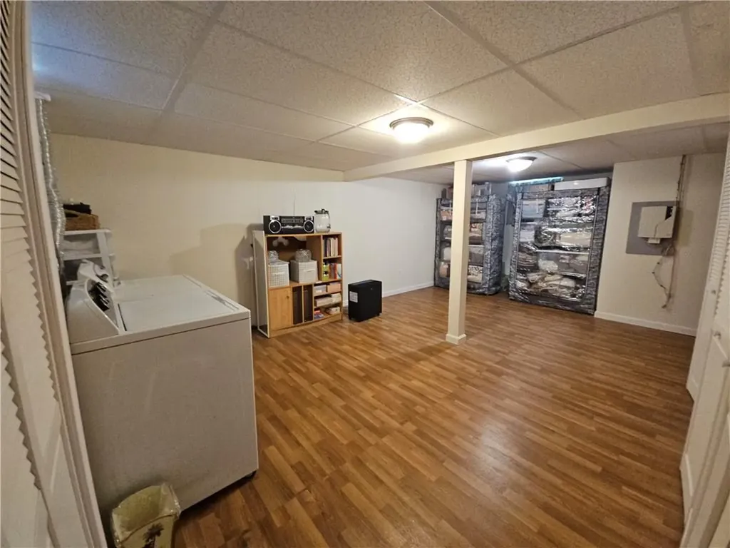 88 Manomet Street Providence RI 02909