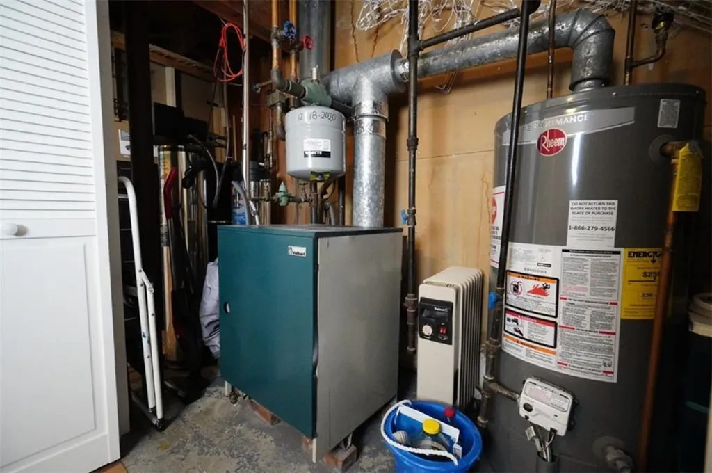 88 Manomet Street Providence RI 02909