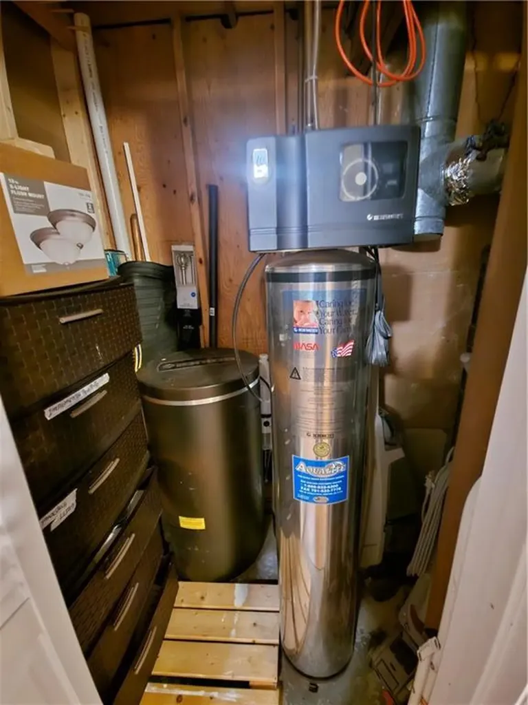 88 Manomet Street Providence RI 02909