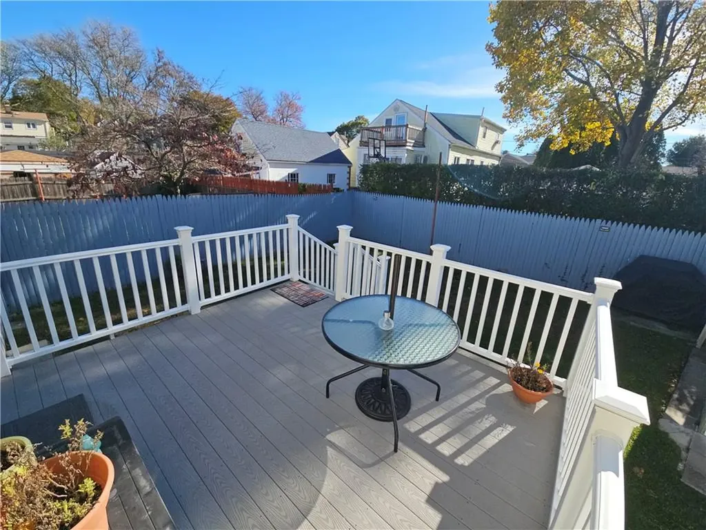 88 Manomet Street Providence RI 02909