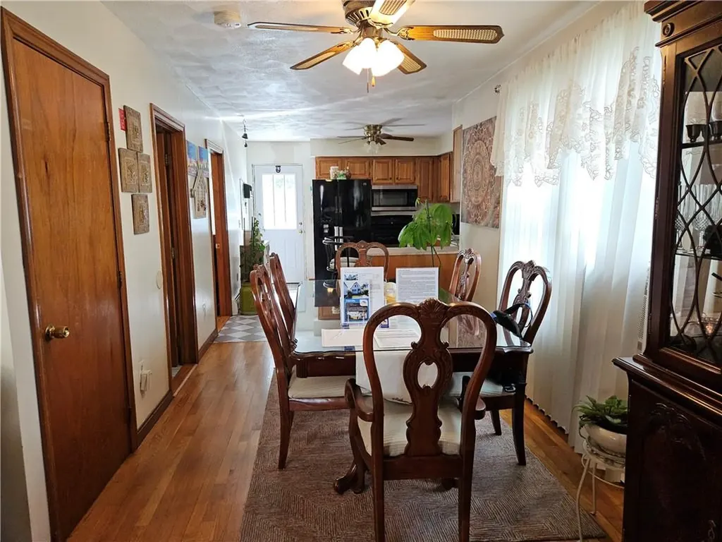 88 Manomet Street Providence RI 02909