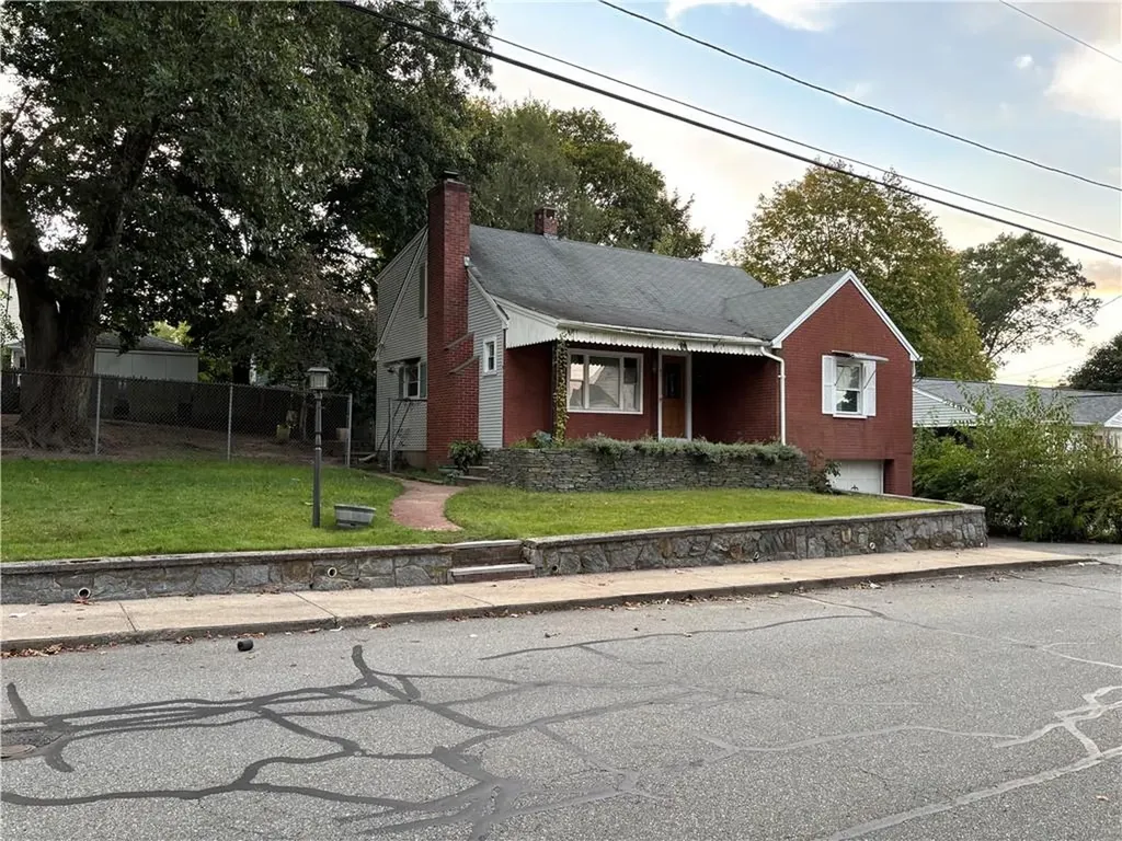 41 Pawtuxet Terrace West Warwick RI 02893